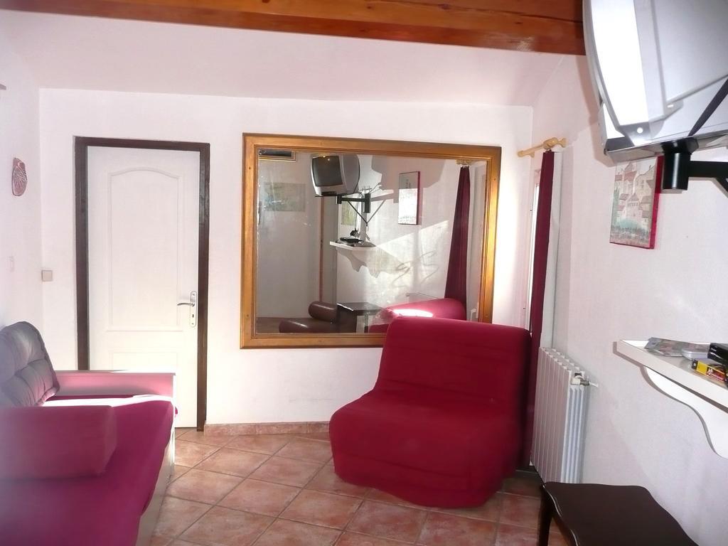 la Soleiade Gites 2à4 pers au Lac de Saint-Cassien proximité Cannes Mandelieu la Napoule Frejus St Raphael Montauroux Exterior foto